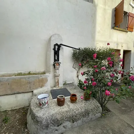 Vakantiehuis Maison De Village Pres Du Canal Colombiers (Herault)