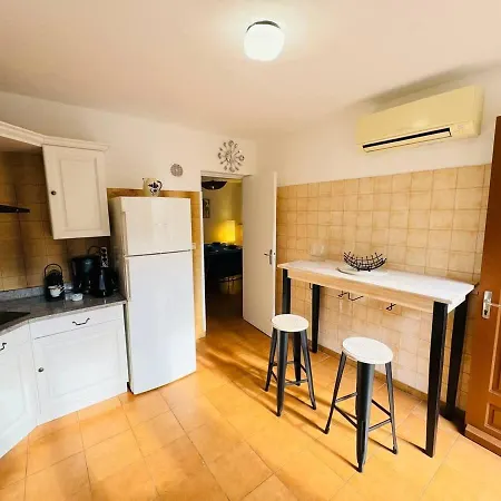 Maison De Village Pres Du Canal Сasa de vacaciones Colombiers (Herault)