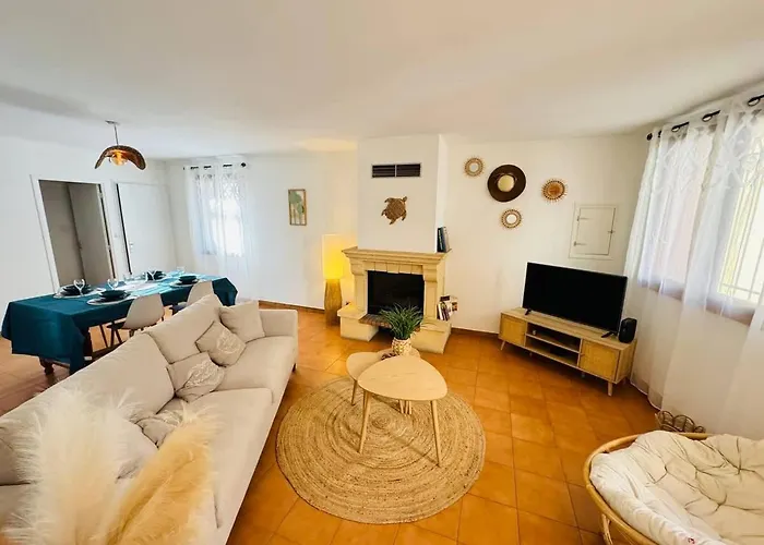 Maison De Village Pres Du Canal Ferienhaus Colombiers (Herault)